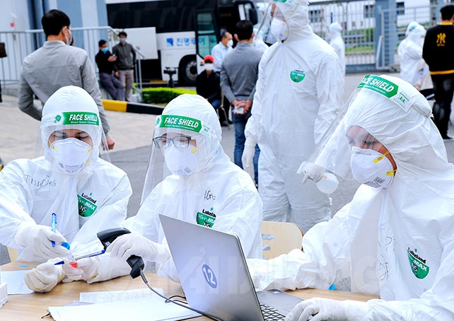 Trưa 14-5, thêm 16 ca mắc Covid-19, có 2 nhân viên Bệnh viện K