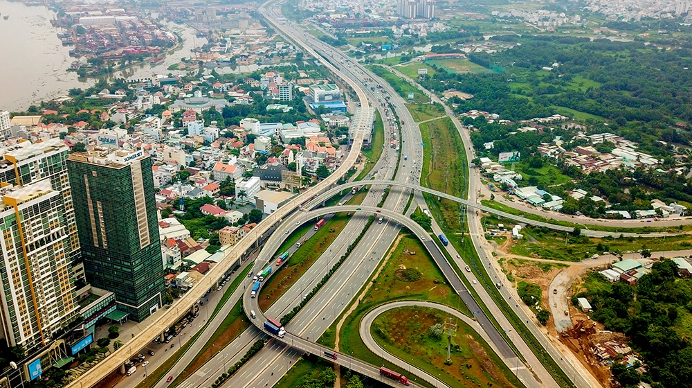 Đại gia địa ốc ngược dòng với căn hộ cao cấp vùng ven - Ảnh 1.