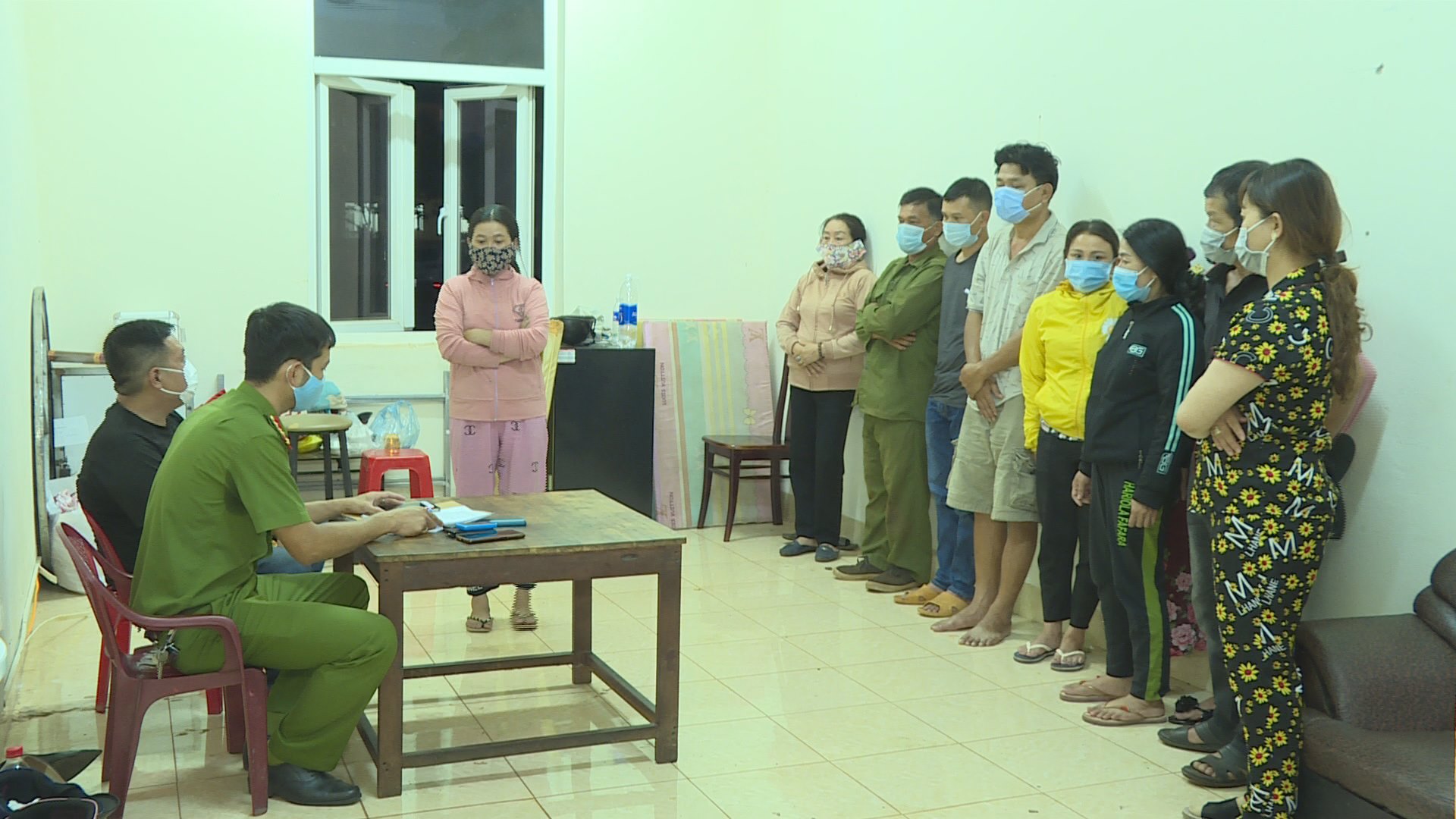 Triệt phá đường dây số đề hơn 10 tỉ mỗi tháng của nhiều quý bà