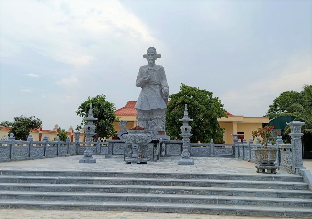 Nhiều công trình không phép mọc trong di tích quốc gia Tô Hiến Thành - Ảnh 3.