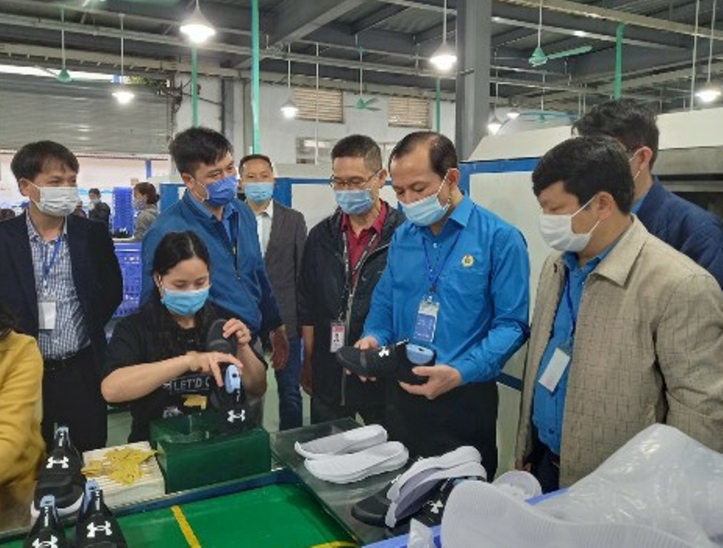 H&agrave;nh động thiết thực v&igrave; người lao động - Ảnh 2.
