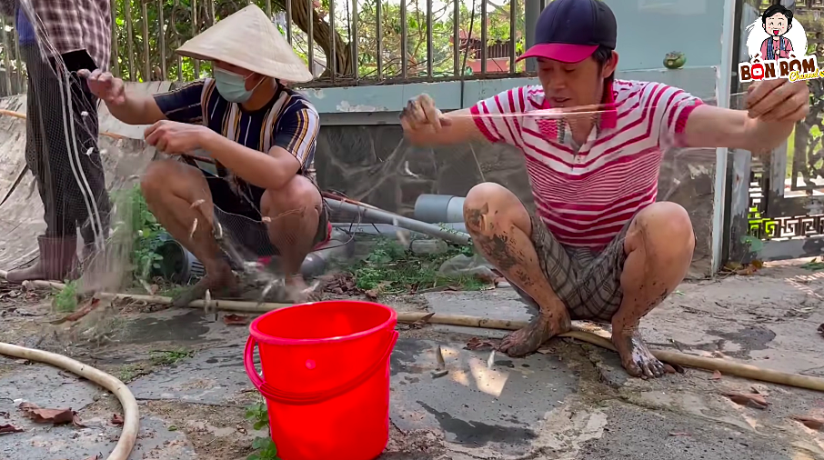 Danh h&agrave;i Ho&agrave;i Linh trở lại sau thời gian ở ẩn - Ảnh 4.