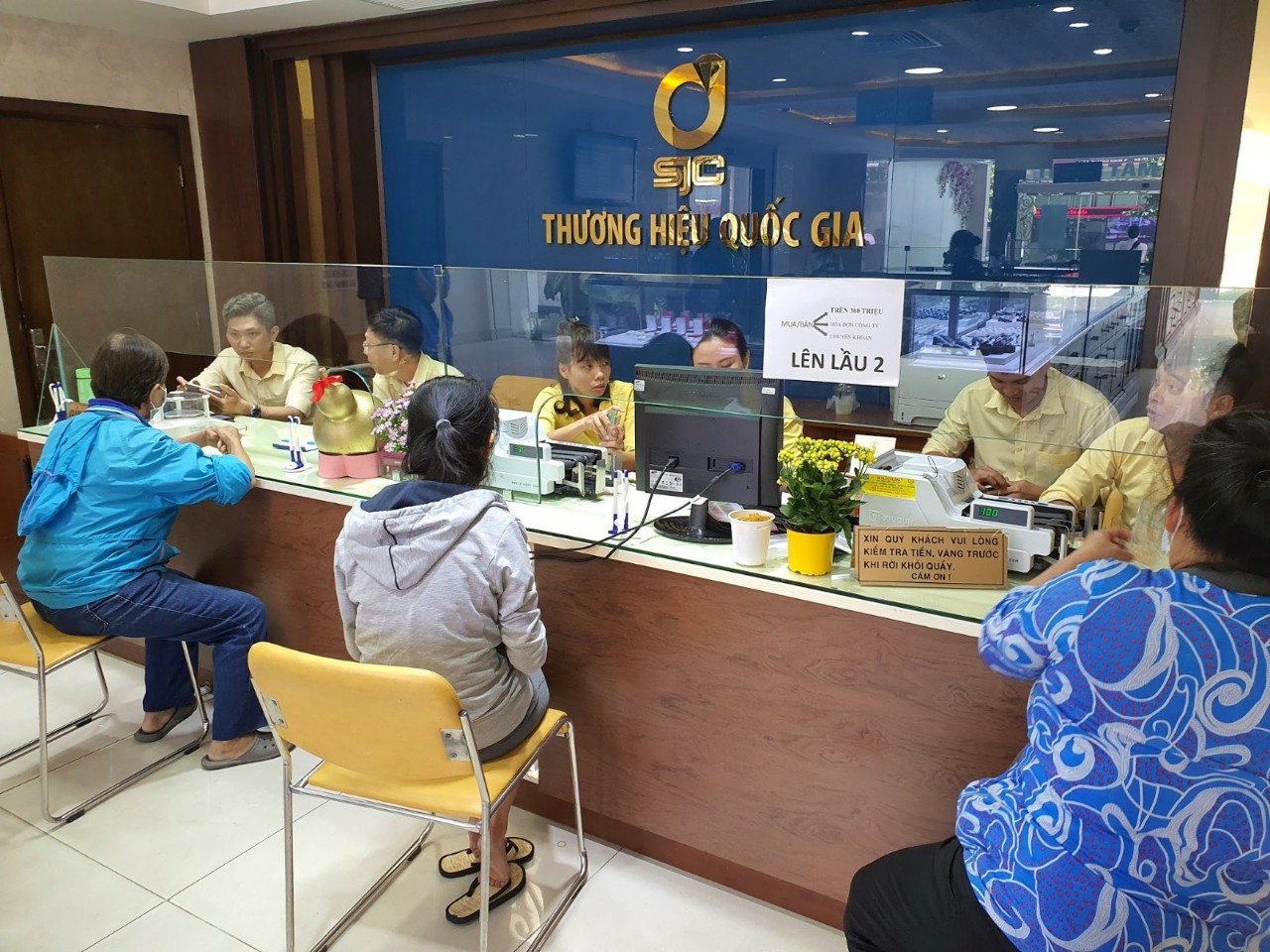 Giá vàng hôm nay 16-5: Đồng loạt dự báo giá vàng tăng trong tuần tới