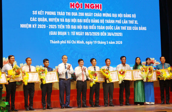 Chủ nghĩa x&atilde; hội v&agrave; con đường đi l&ecirc;n chủ nghĩa x&atilde; hội ở Việt Nam - Ảnh 4.