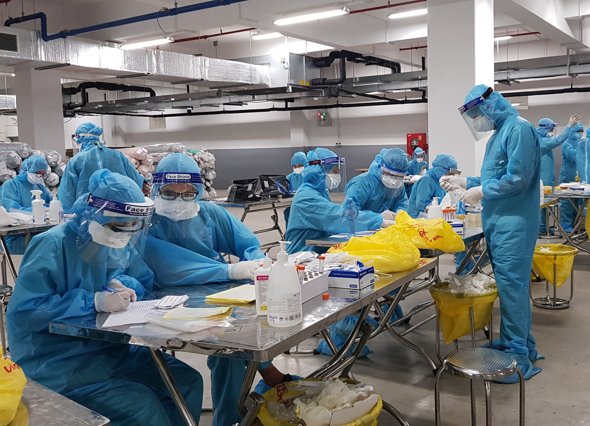 Sáng 18-5, thêm 19 ca mắc Covid-19, có 13 ca ở Hà Nội