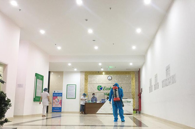 Một bác sĩ Bệnh viện Phổi dương tính SARS-CoV-2, 19 F1 phải đi cách ly