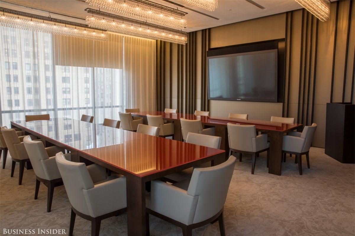 Cho&aacute;ng với nội thất b&ecirc;n trong t&ograve;a nh&agrave; đắt đỏ nhất New York - Ảnh 17.