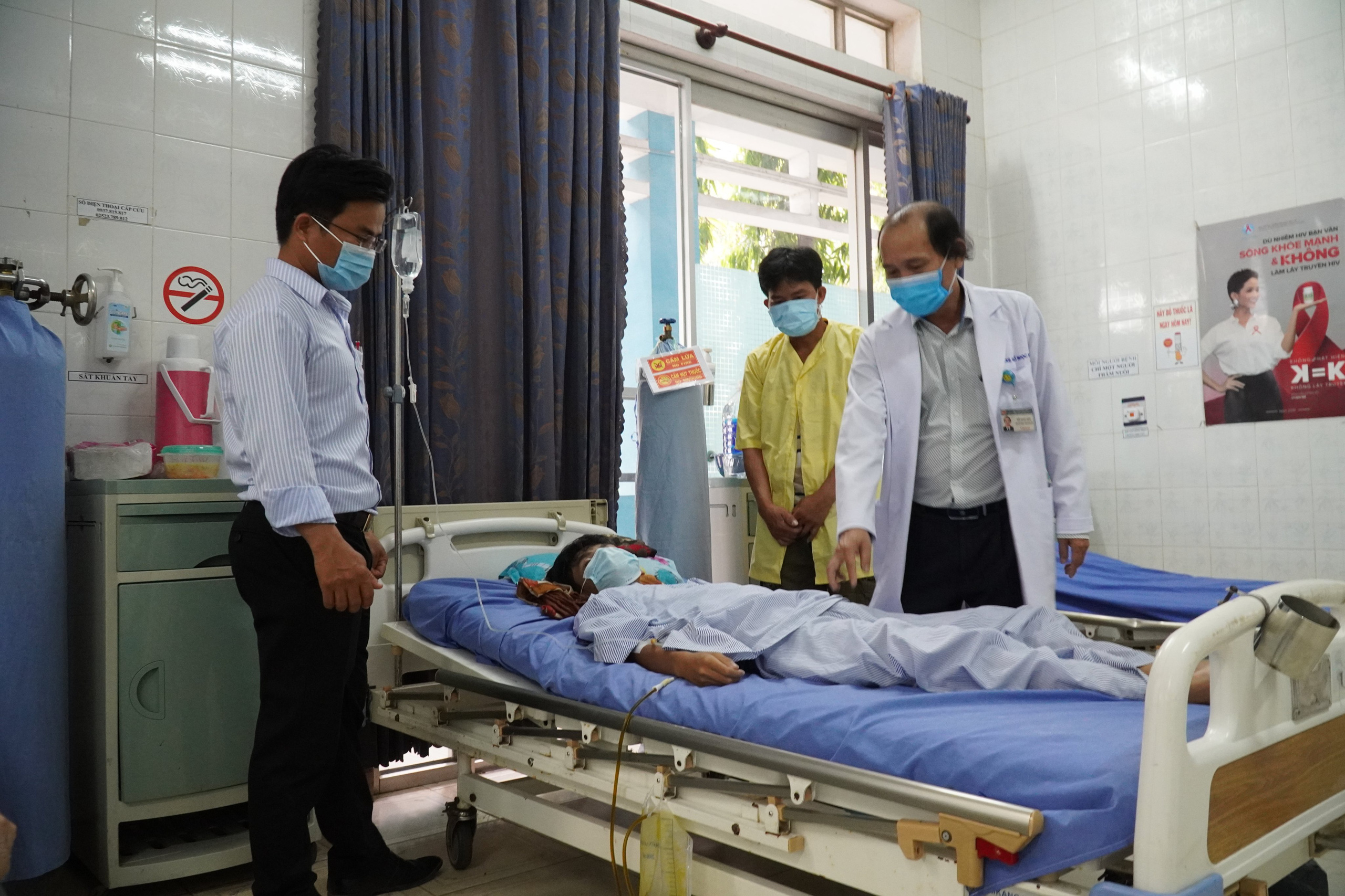 Cảm động thầy cô cùng hợp sức cứu học trò bị tai nạn nguy kịch