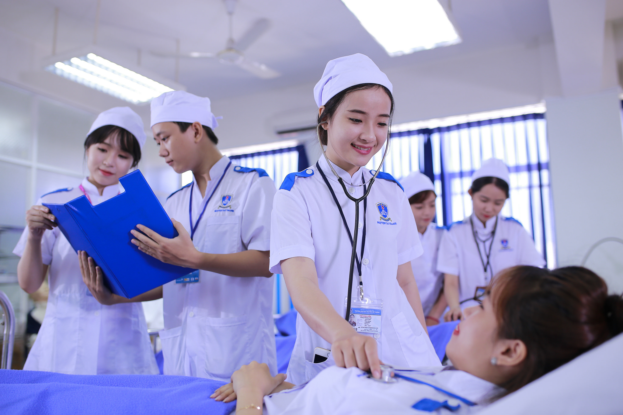 Nhiều ưu đ&atilde;i hấp dẫn khi sang Đức l&agrave;m điều dưỡng  - Ảnh 2.