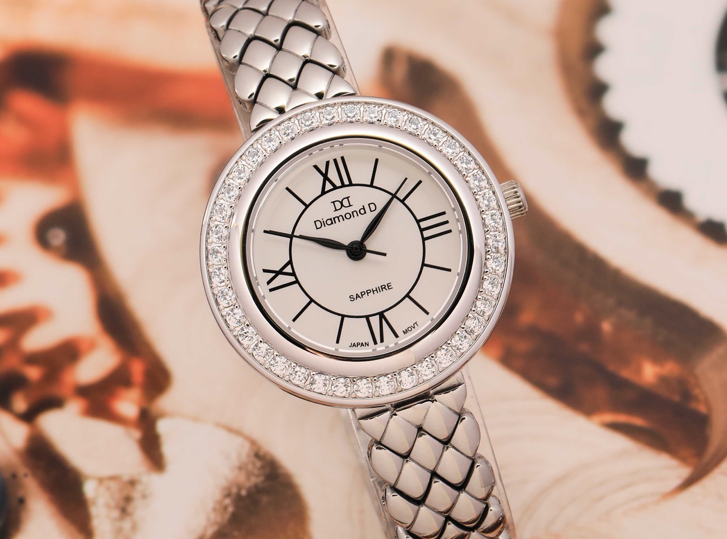Mừng sinh nhật, Đăng Quang Watch ưu đãi đồng hồ chính hãng giảm đến 40%