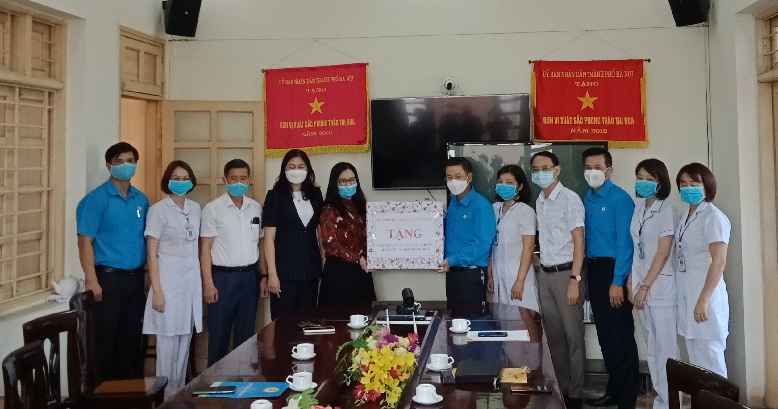Hà Nội: Động viên lực lượng ở tuyến đầu chống dịch