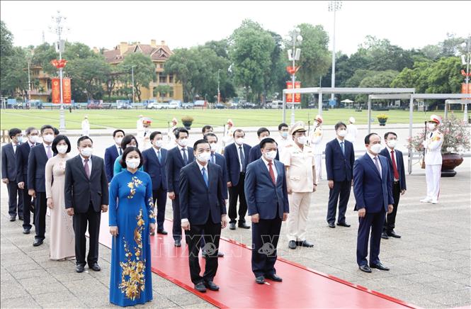 L&atilde;nh đạo Đảng, Nh&agrave; nước v&agrave;o Lăng viếng B&aacute;c - Ảnh 4.