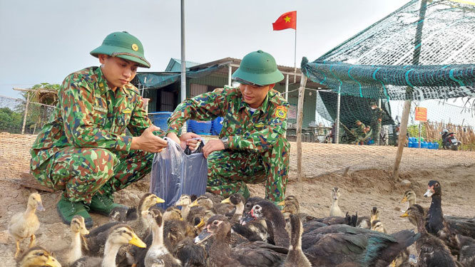 Cắm chốt cùng lính biên phòng (*): Lạnh cóng giữa biển đêm - Ảnh 2.
