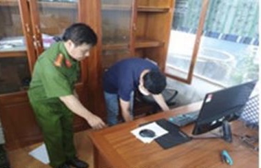 N&Oacute;NG: C&ocirc;ng an phong tỏa v&agrave; bắt chủ C&ocirc;ng ty Ph&uacute;c Đại An - Ảnh 4.