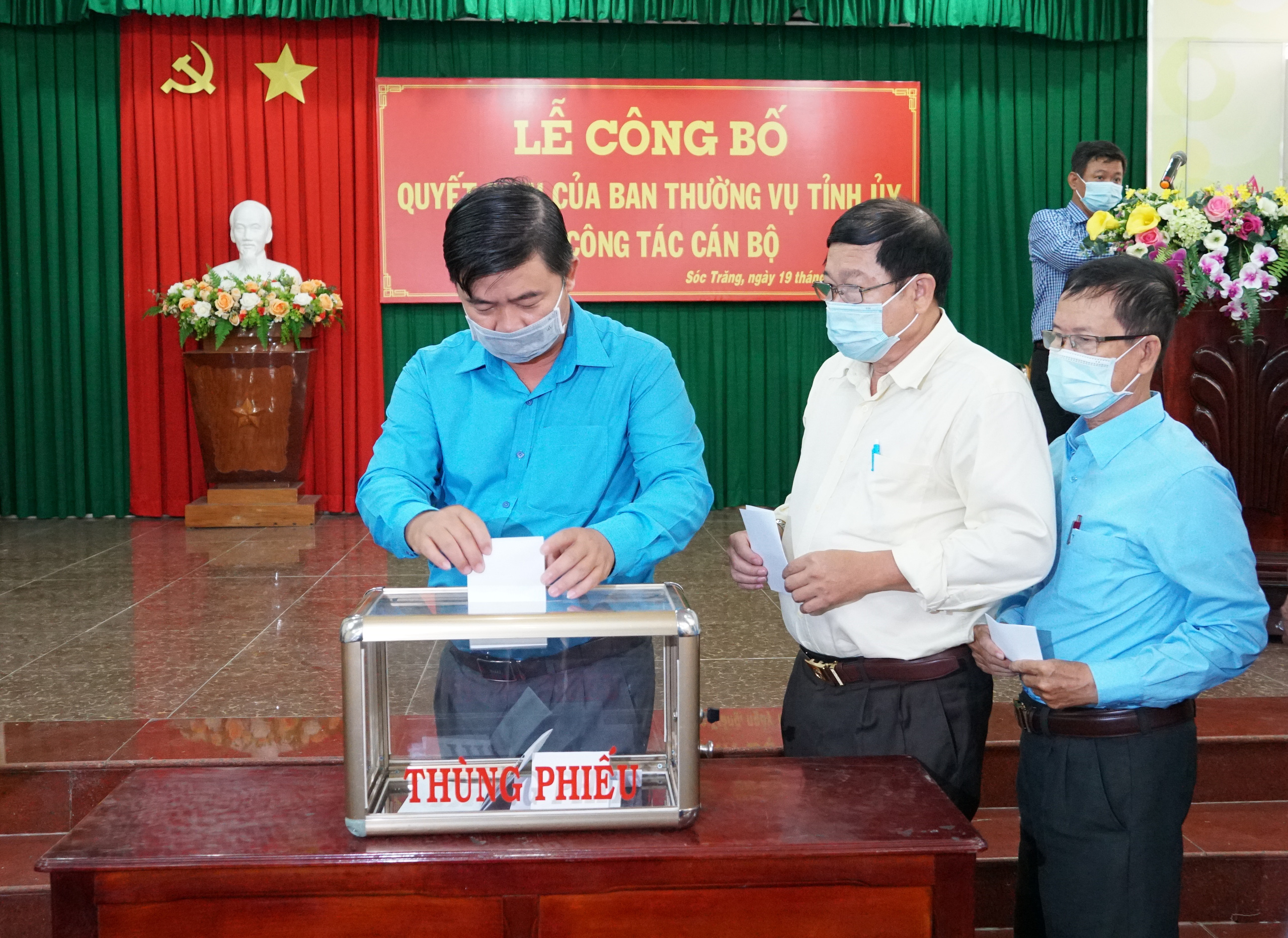 Phó Chủ tịch Thường trực LĐLĐ tỉnh Sóc Trăng nhận nhiệm vụ mới - Ảnh 2.