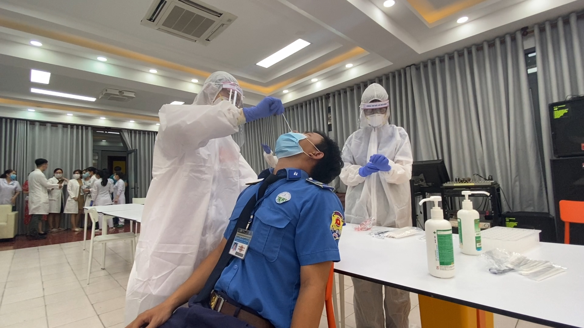 TP HCM yêu cầu các bệnh viện phải xét nghiệm người bệnh khi chuyển tuyến