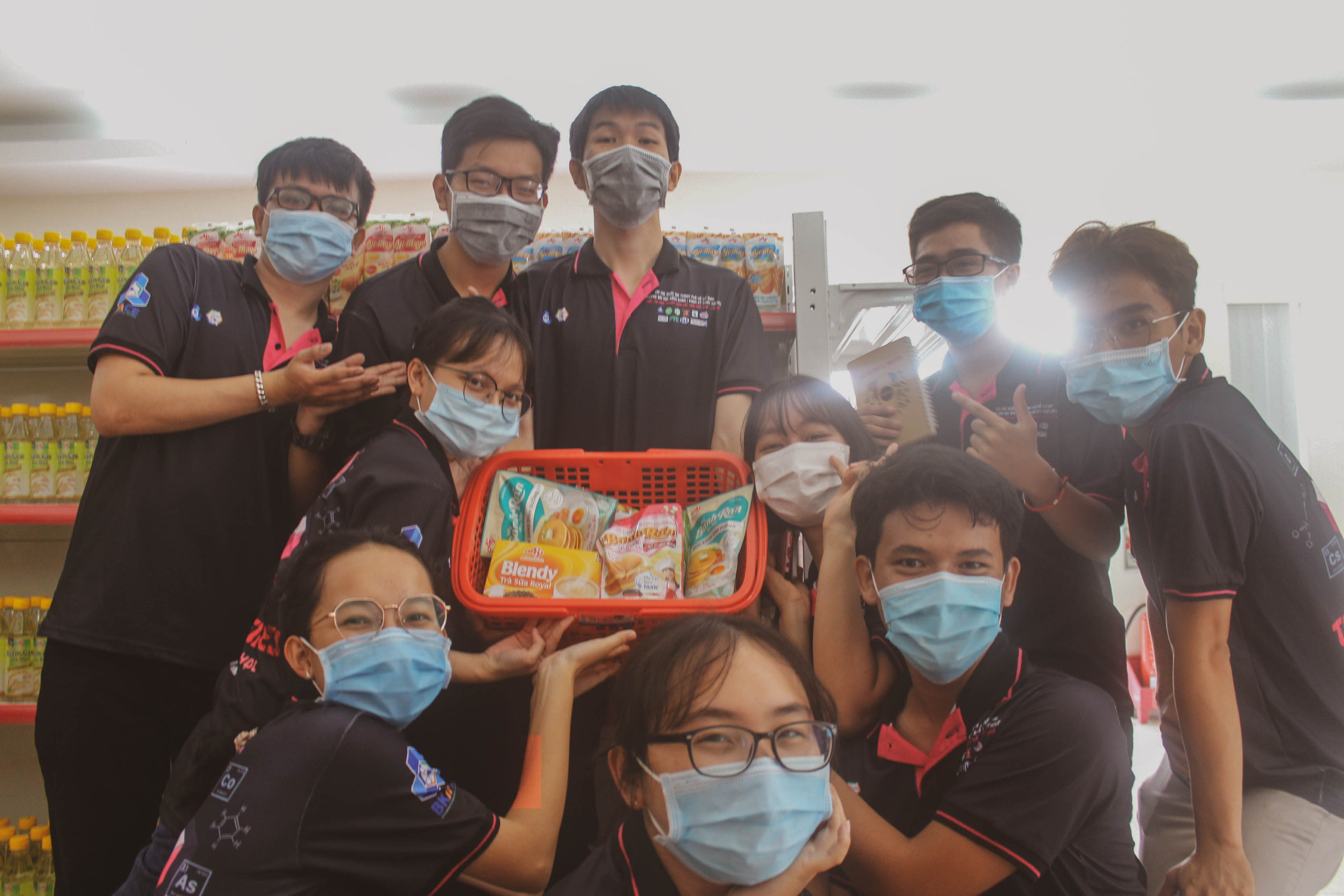 Trường ĐH Bách Khoa TP HCM cho sinh viên tiếp cận thực tế từ nhà máy - Ảnh 4.