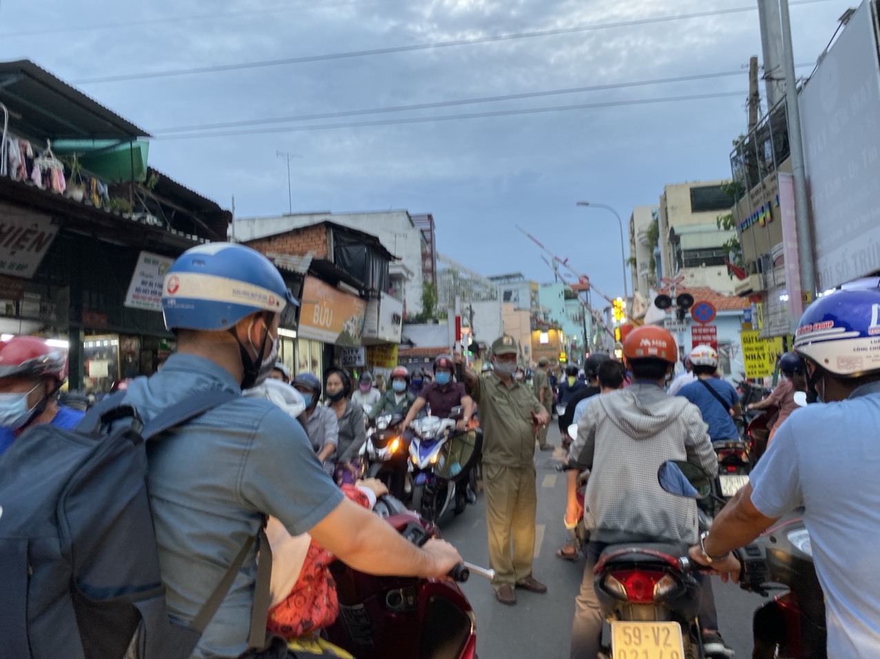 Thà chậm vài phút...