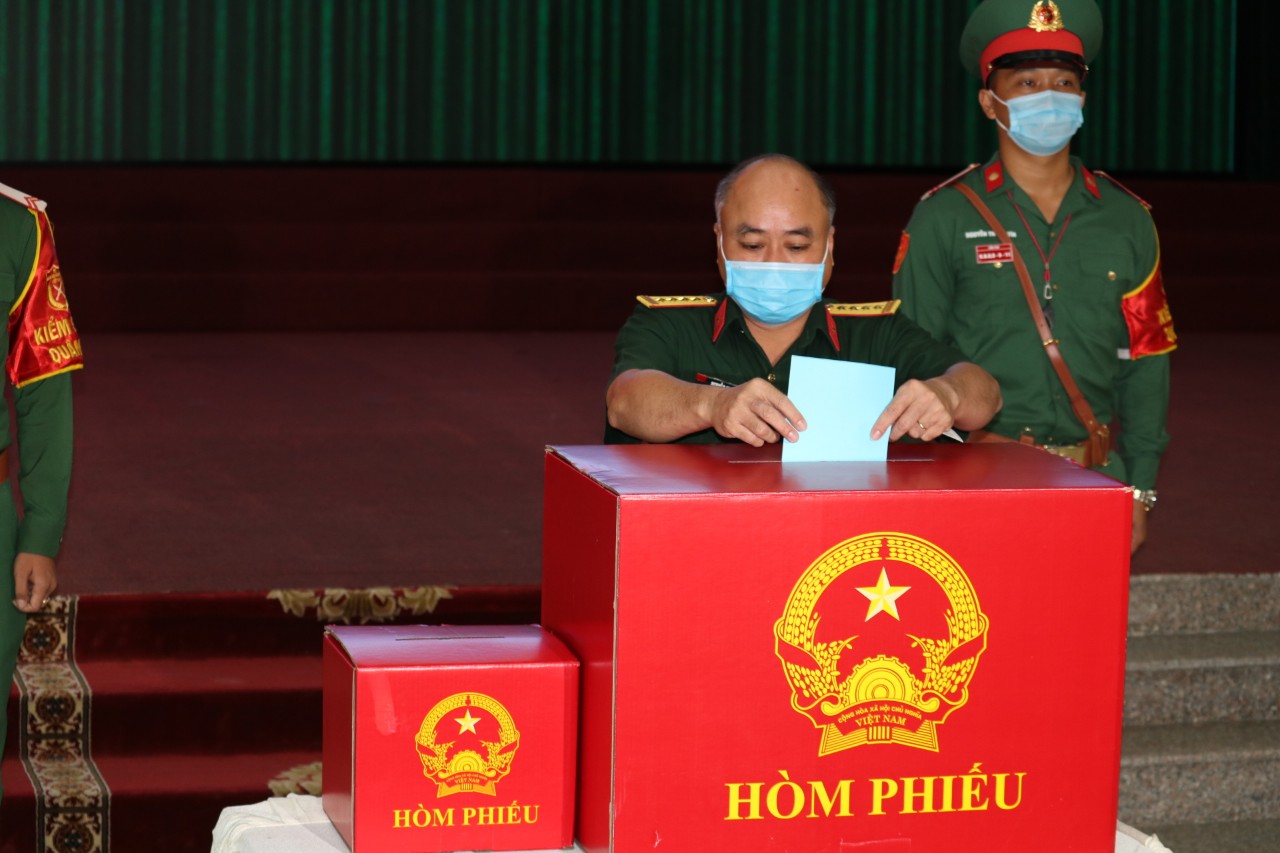 Danh s&aacute;ch 54 đại biểu tr&uacute;ng cử HĐND TP Cần Thơ - Ảnh 1.