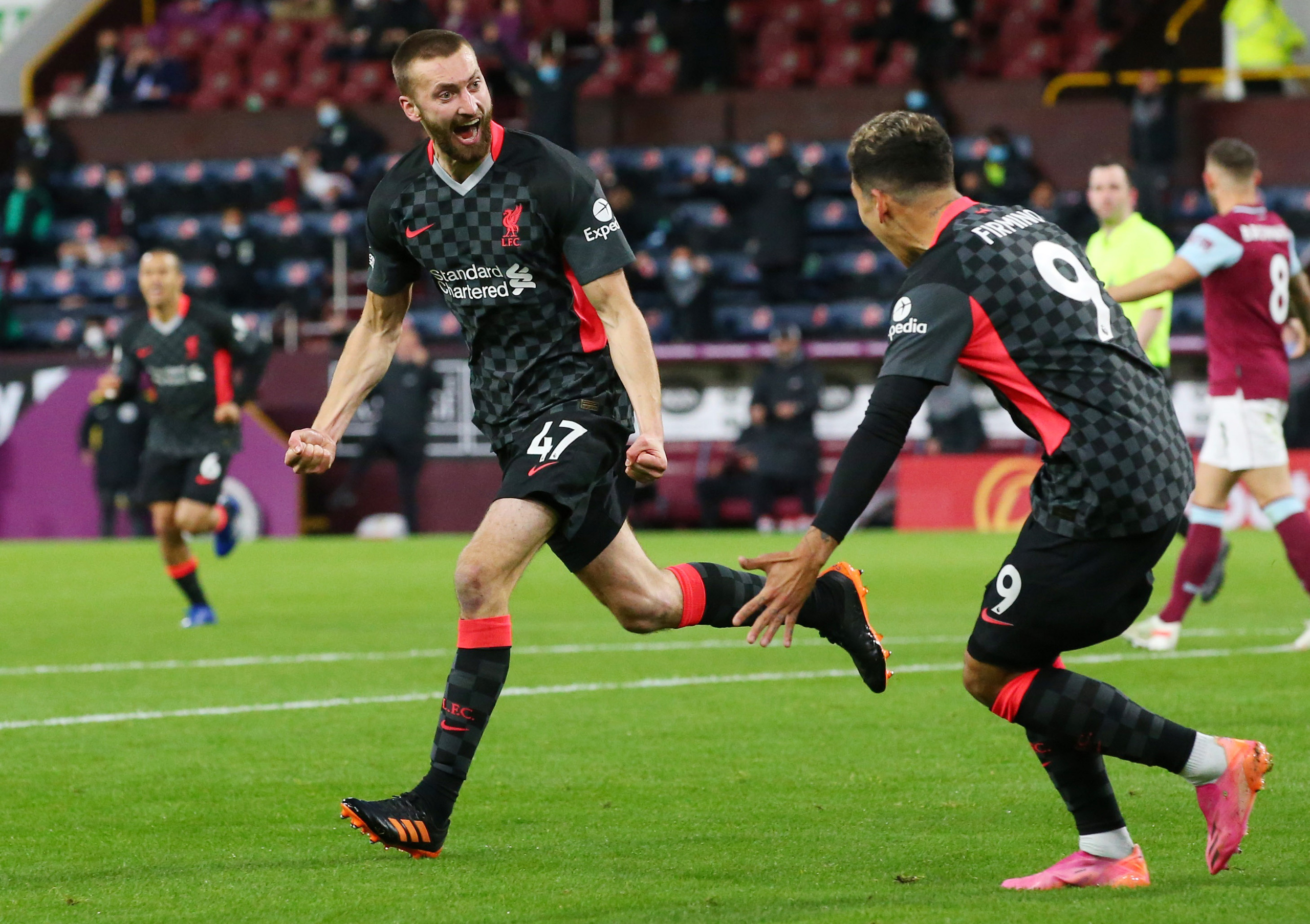 Liverpool thắng đậm ở Turf Moor, Arsenal tiếp tục nuôi giấc mơ châu Âu - Ảnh 4.