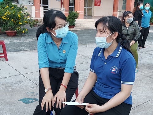 ĐỒNG HÀNH VỚI ĐOÀN VIÊN (*): Chăm lo thiết thực cho người lao động - Ảnh 2.