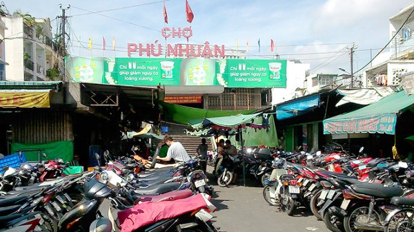 TP HCM: Phong tỏa tạm thời chợ Phú Nhuận vì liên quan Covid-19