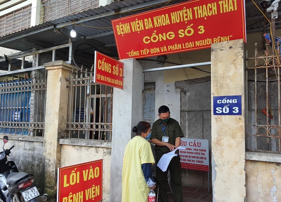 Chủ tịch Hà Nội nói về nguồn lây ca dương tính SARS-CoV-2 mới là thanh niên 24 tuổi - Ảnh 2.