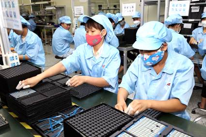Doanh nghiệp đề xuất tiêm vắc-xin Covid-19 cho người lao động, sẵn sàng trả chi phí