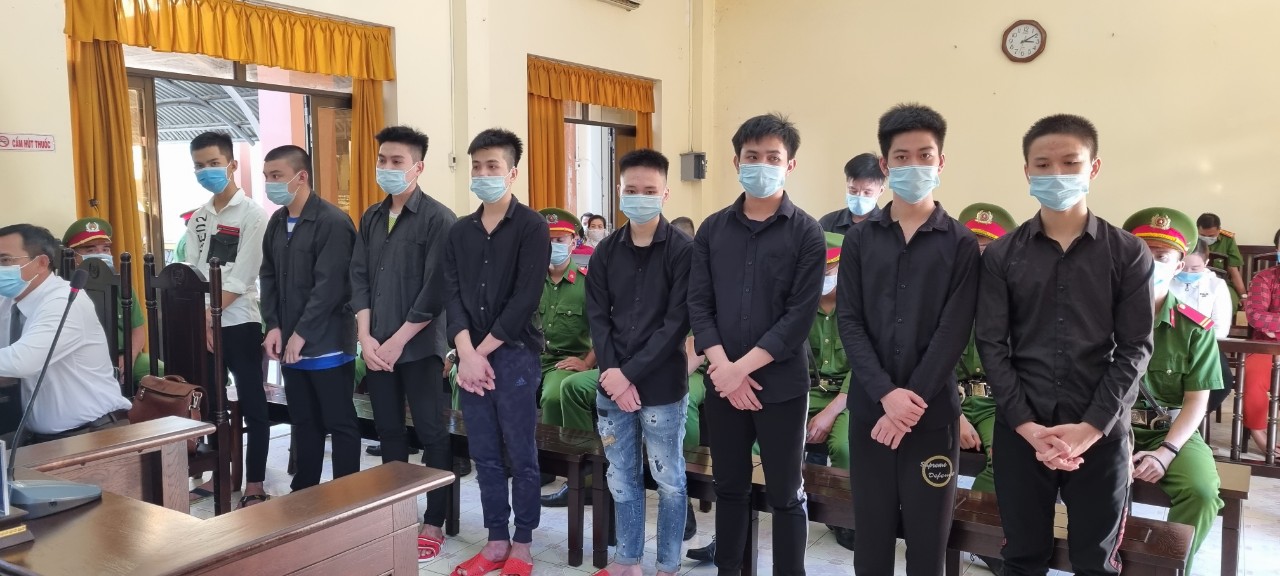 Em bị đâm chết, anh vào tù cùng hung thủ sau hỗn chiến
