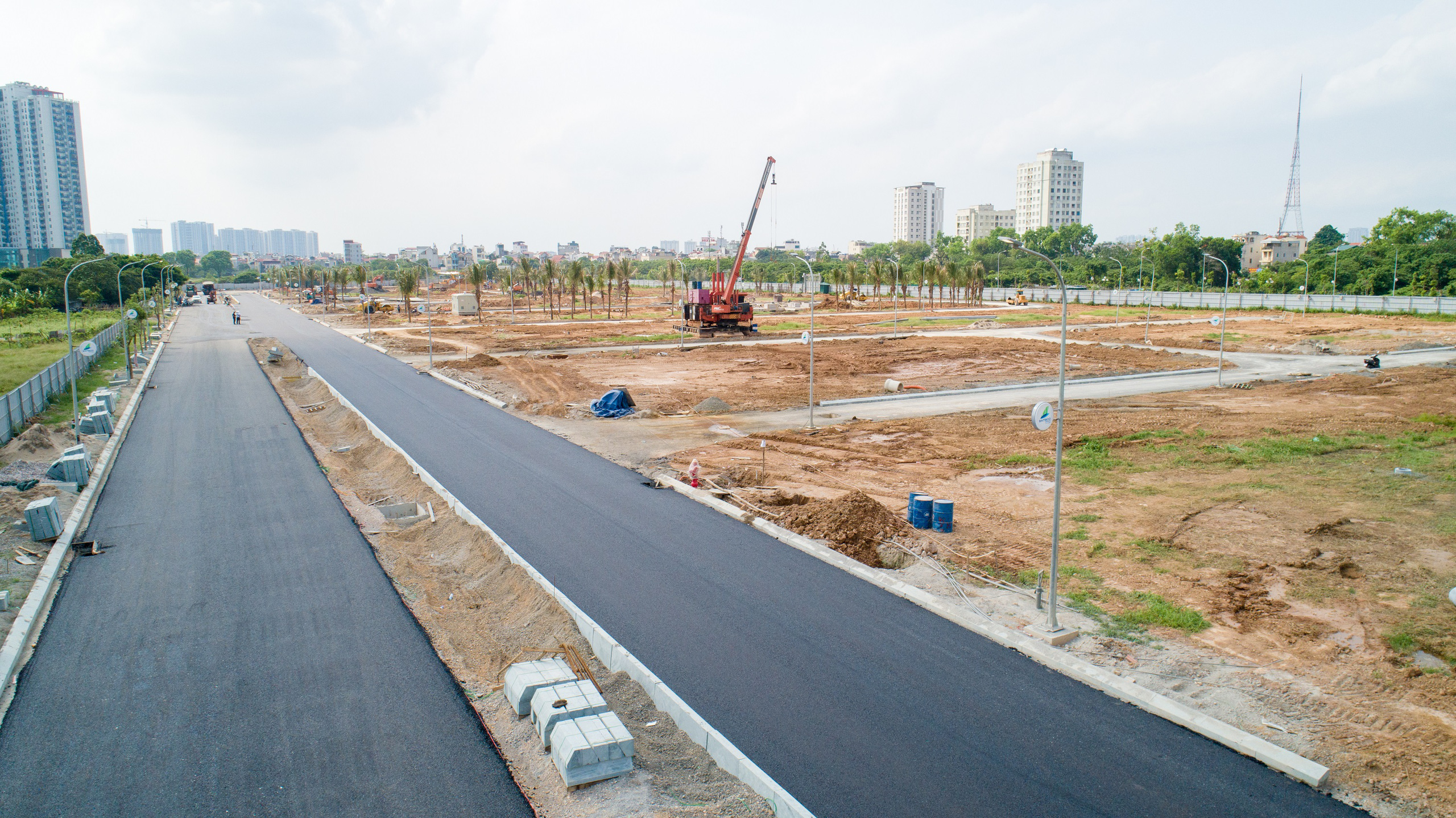 FLC Premier Parc đẩy mạnh thi công hoàn thiện hạ tầng khu đô thị - Ảnh 3.