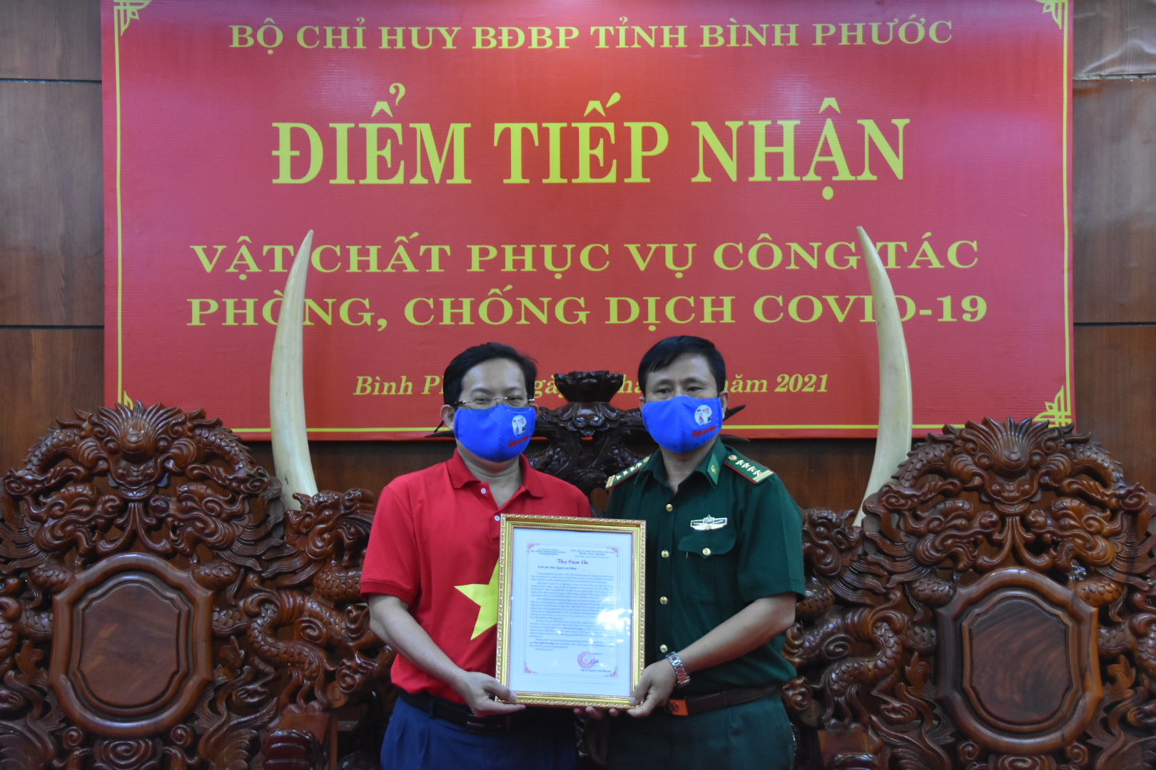 Cờ Tổ quốc bi&ecirc;n cương đến với v&ugrave;ng bi&ecirc;n giới B&igrave;nh Phước - Ảnh 4.