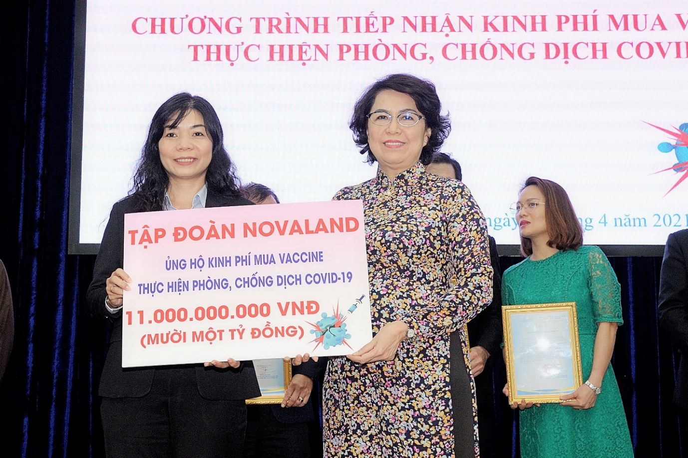 Chia sẻ gánh nặng cùng cộng đồng trước đại dịch Covid-19, Novaland chung tay góp sức - Ảnh 2. Chia sẻ gánh nặng cùng cộng đồng trước đại dịch Covid-19, Novaland chung tay góp sức - Ảnh 2.