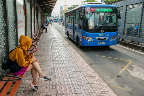 LẮNG NGHE NGƯỜI DÂN HIẾN KẾ: Để dân ta không ngại đi xe buýt...