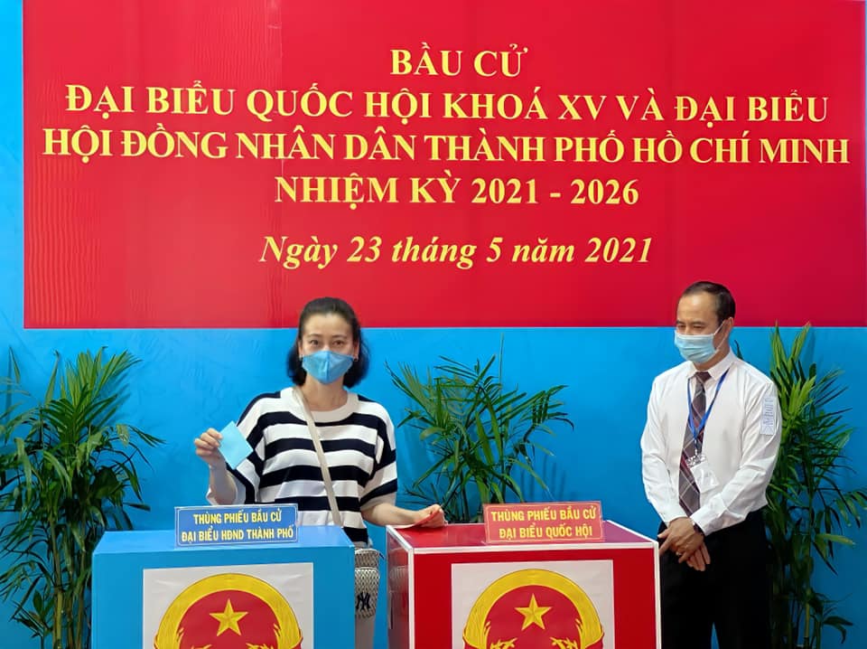 Nghệ sĩ háo hức đi bầu cử