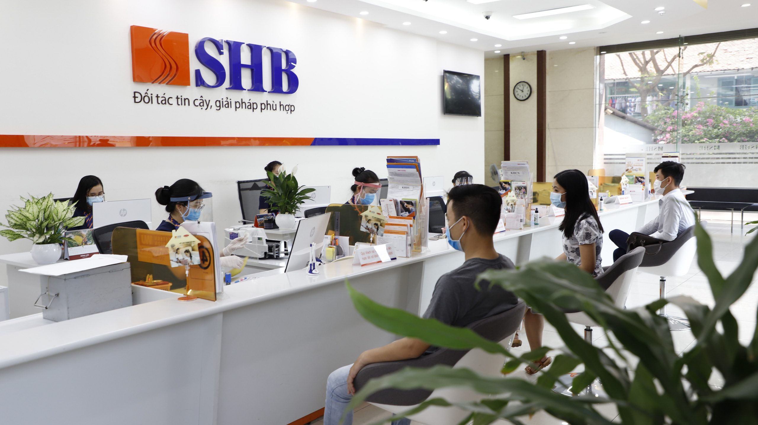 SHB phát hành hơn 175 triệu cổ phiếu chia cổ tức, nâng vốn điều lệ lên 19.260 tỉ đồng