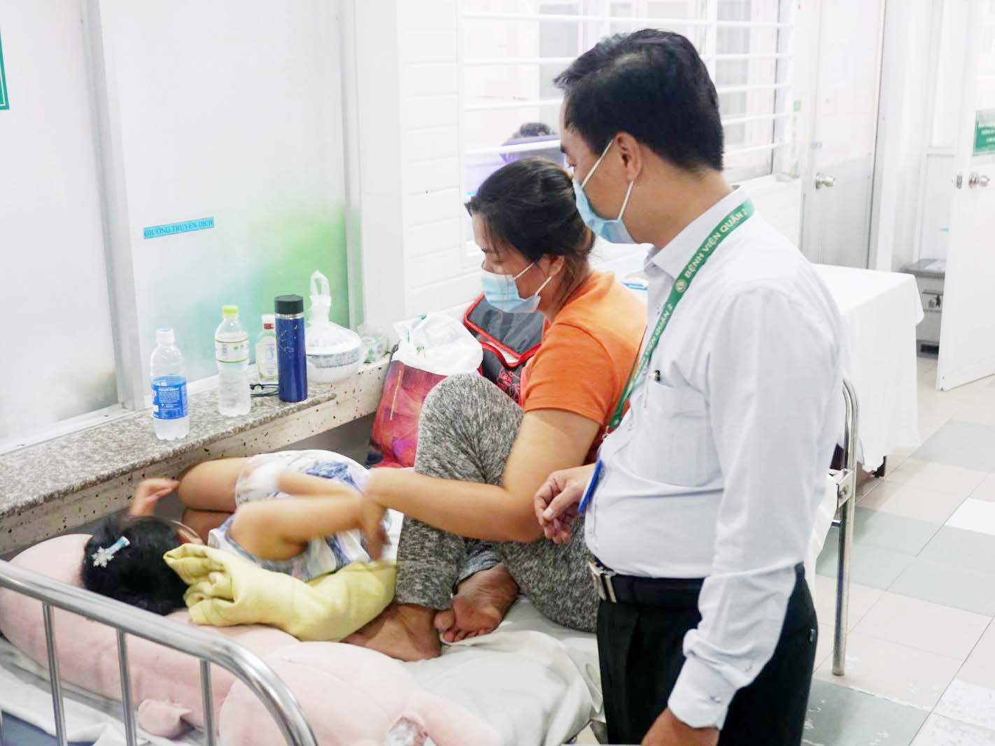 Nguy cơ ngộ độc thực phẩm trong ngày hè