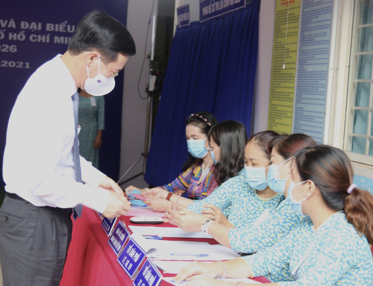 Ph&oacute;ng sự ảnh: L&atilde;nh đạo Đảng, Nh&agrave; nước đi bầu cử - Ảnh 7.