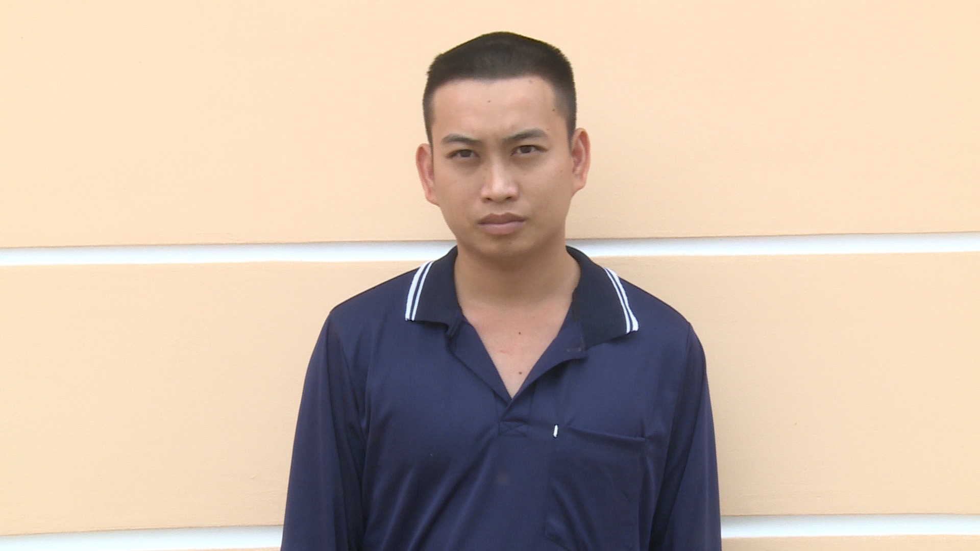 CLIP: Gã trai chém người khác vì bị nhắc lại chuyện hiếp dâm - Ảnh 2.