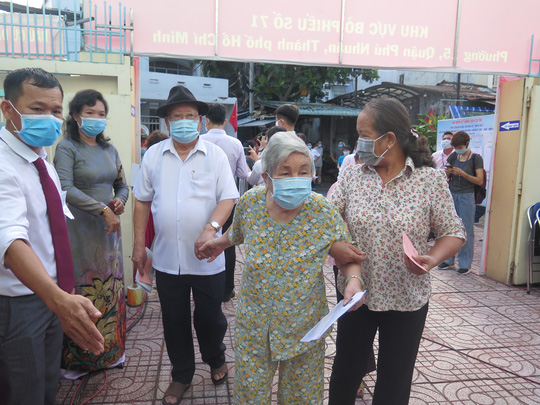 Những cử tri đặc biệt đi bầu đại biểu Quốc hội, HĐND các cấp