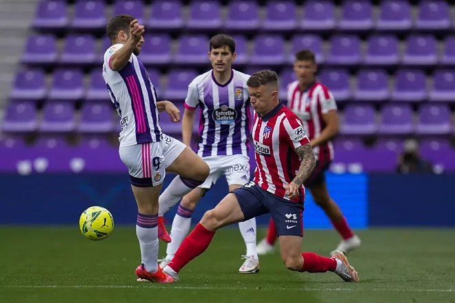 Đua v&ocirc; địch nghẹt thở, Atletico Madrid đăng quang La Liga sau 7 năm - Ảnh 1.