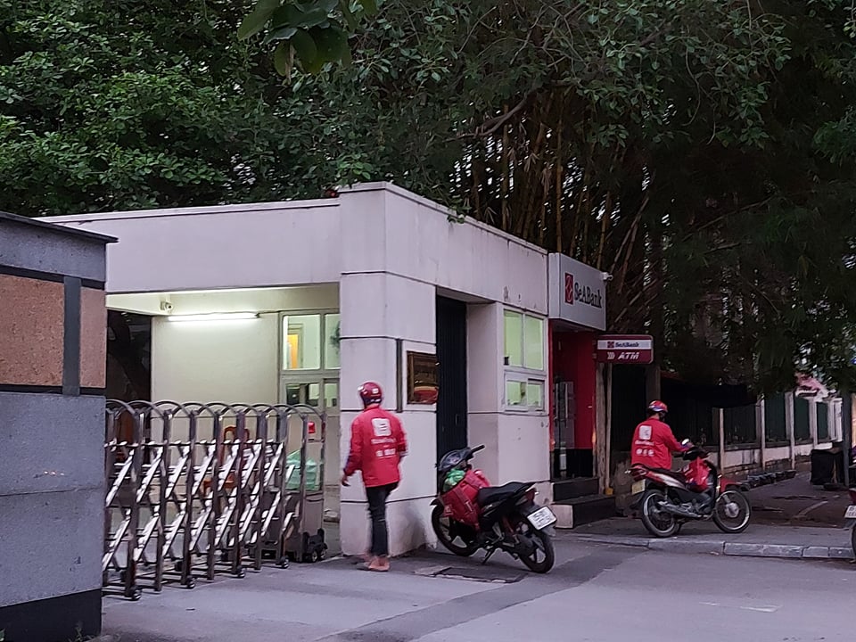 C&oacute; c&aacute;n bộ ho sốt v&agrave; đau họng, Bộ TN-MT nội bất xuất, ngoại bất nhập - Ảnh 4.