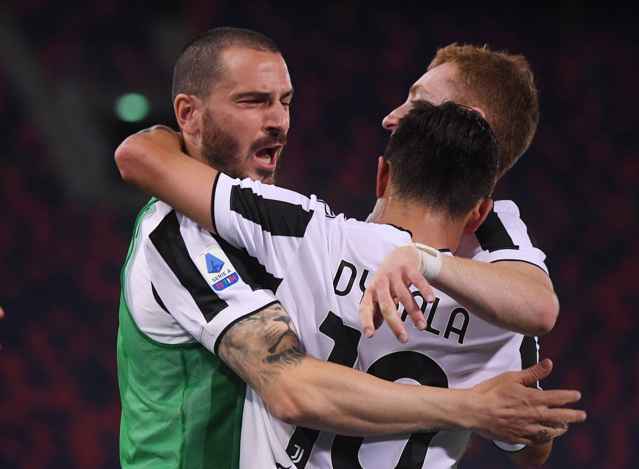 Juventus lách khe cửa hẹp, giành suất dự Champions League mùa sau