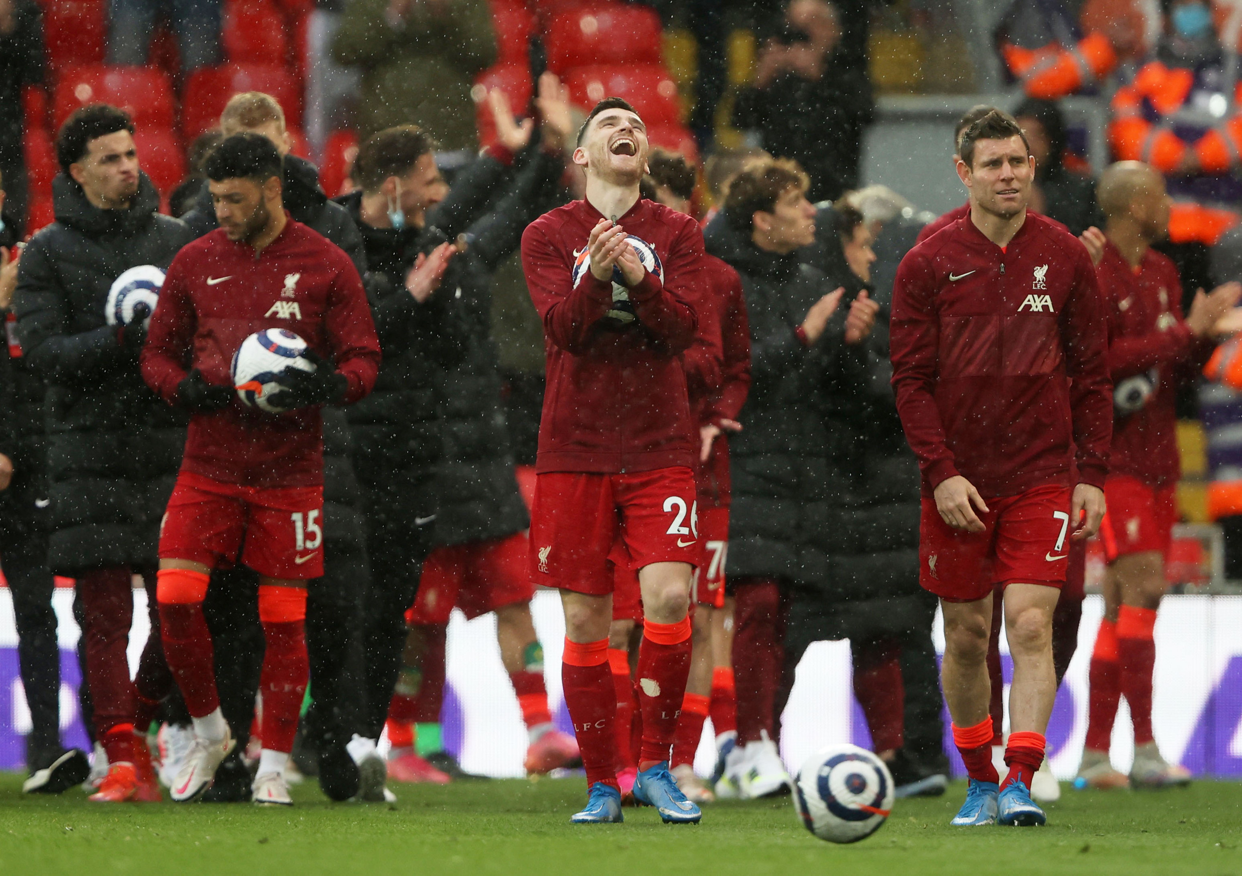 Hạ m&agrave;n kịch t&iacute;nh: Leicester mất v&eacute; Champions League về tay Chelsea  - Ảnh 5.