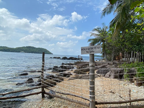 Doanh nghiệp du lịch ngoạm b&atilde;i biển - Ảnh 1.