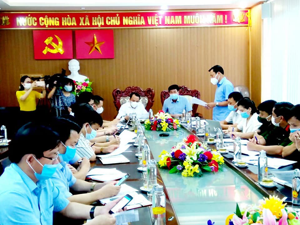 Sang Lào phát hiện dương tính SARS-CoV-2, xã có người đàn ông thường trú bị giãn cách