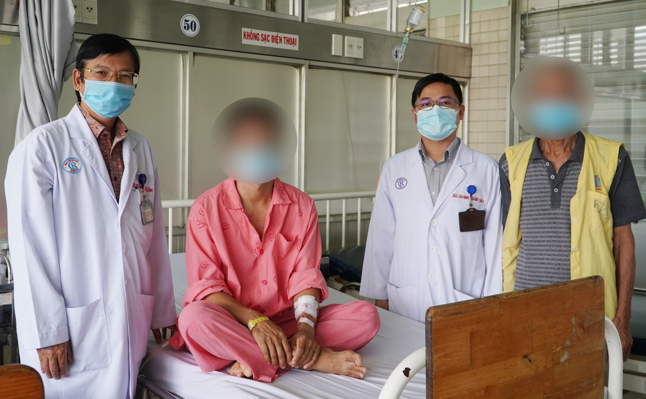 Người đàn ông được nối dương vật thành công sau khi vợ cắt đứt - Ảnh 2.