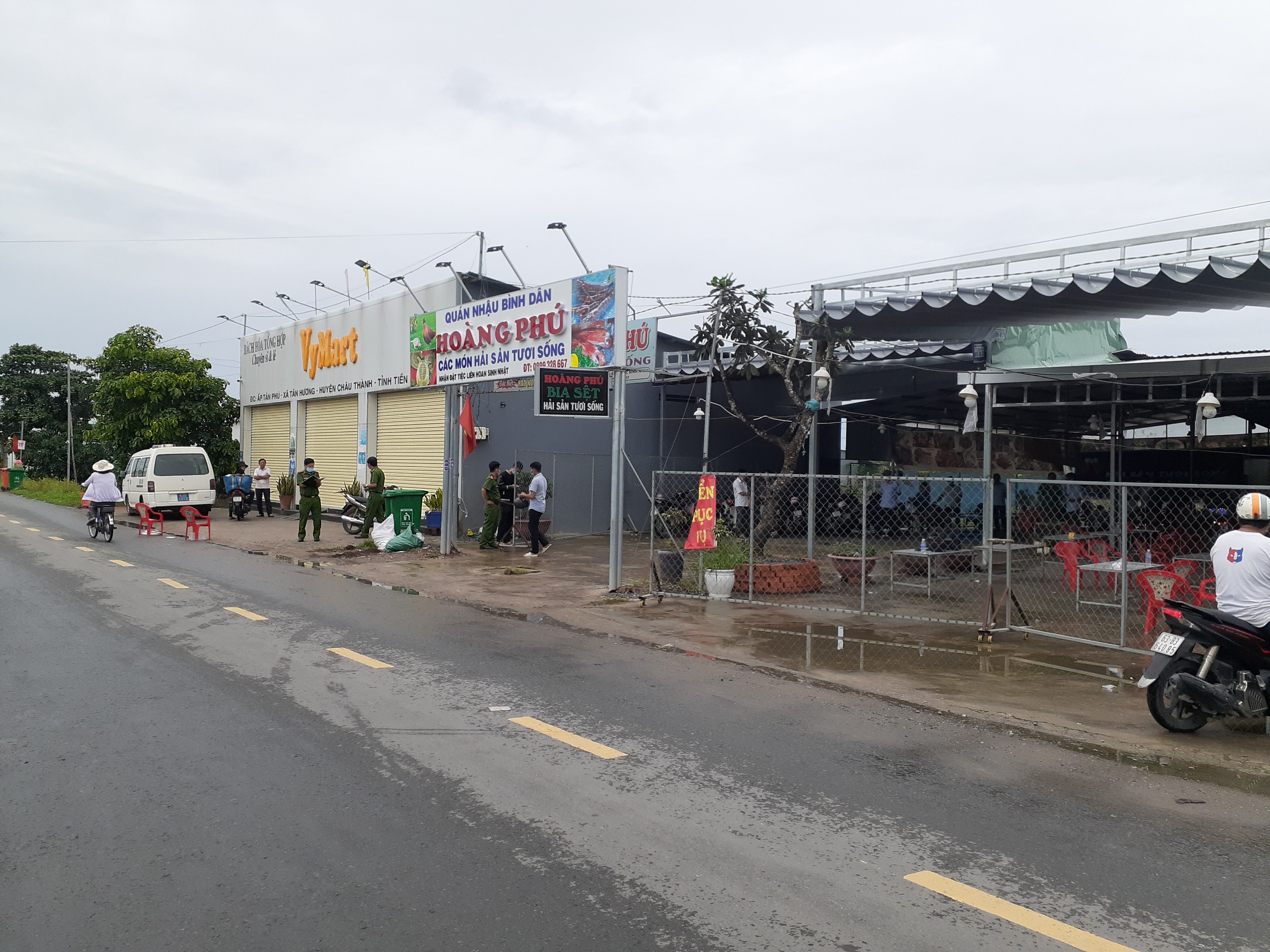 Mâu thuẫn trên bàn nhậu, 2 anh em bị đâm thương vong