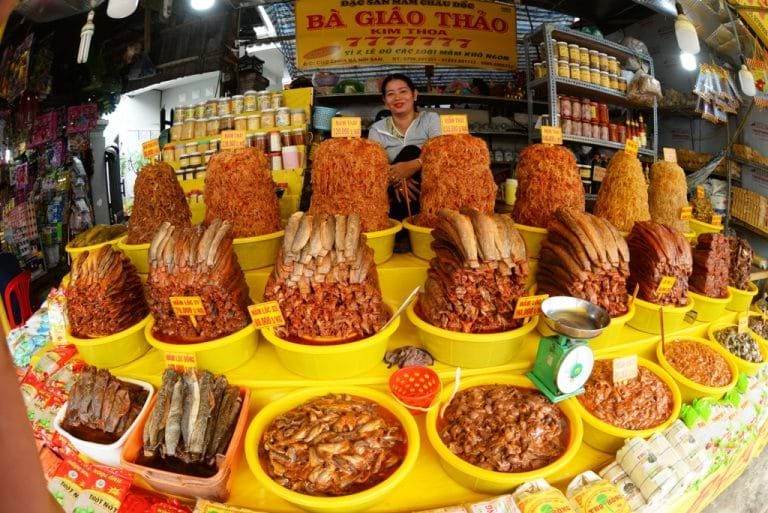 Ăn cơm nh&agrave; mẹ vợ - Ảnh 4.