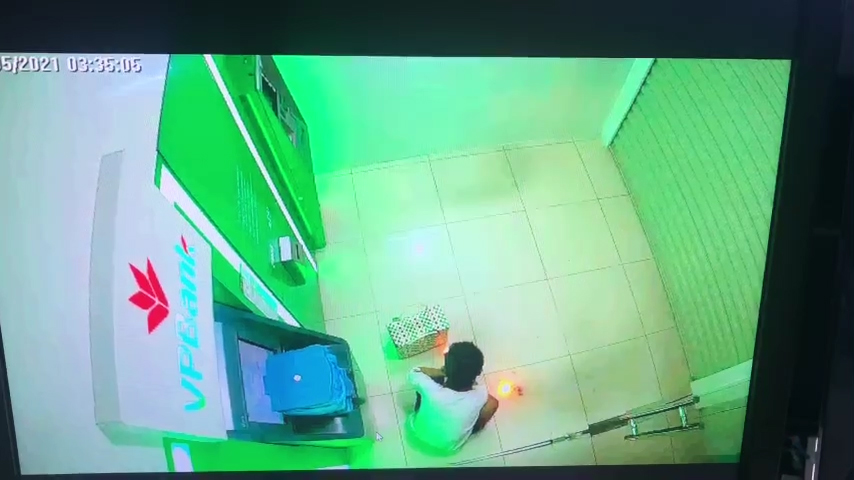 Bắt giữ nghi phạm g&acirc;y ch&aacute;y chi nh&aacute;nh ng&acirc;n h&agrave;ng ở Ki&ecirc;n Giang - Ảnh 5.