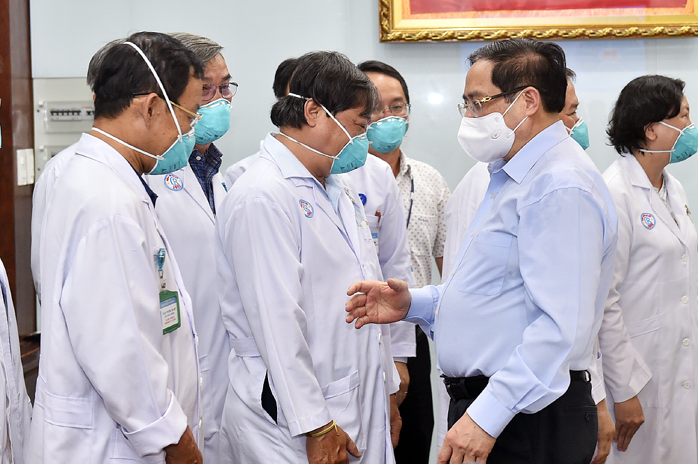 Thủ tướng gửi thư khen "chiến sĩ áo trắng" trên trận tuyến chống dịch Covid-19